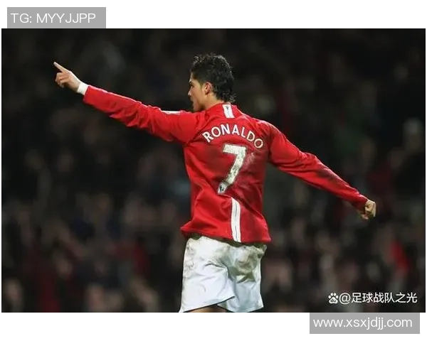 2000年前后足球明星的辉煌岁月与传奇故事回顾